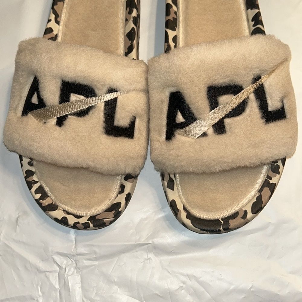 Apl Tan & Black Shearling Slip On Slides(Size 9) - image 7